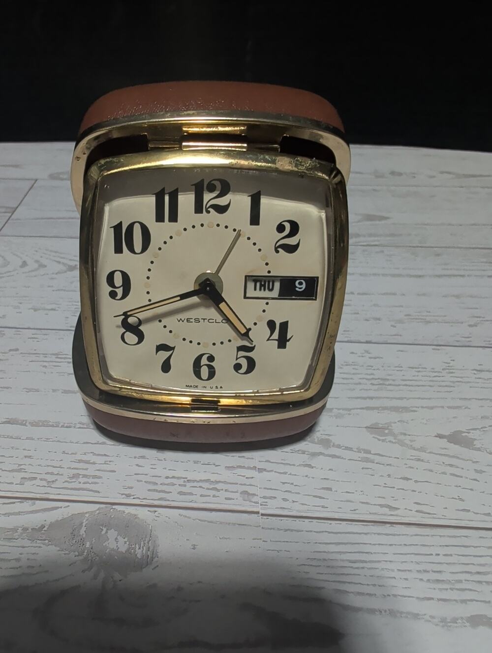 Vtg Westclox Travel Alarm Clock Glow Hands Date Model 42038 Tan Case Works